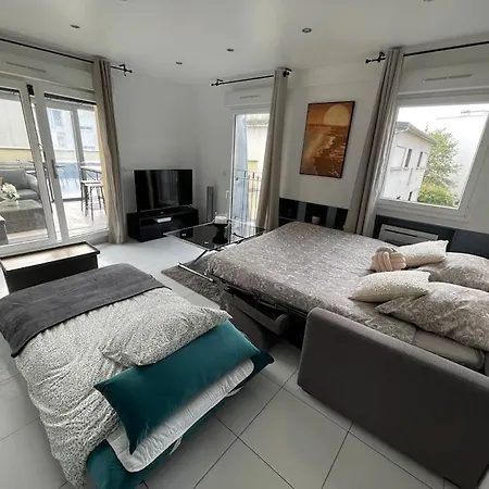 Elegant Appartement, Veranda Cosy Poissy