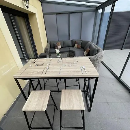 Elegant Appartement, Veranda Cosy