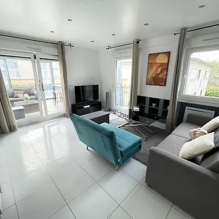 Elegant Appartement, Veranda Cosy Poissy